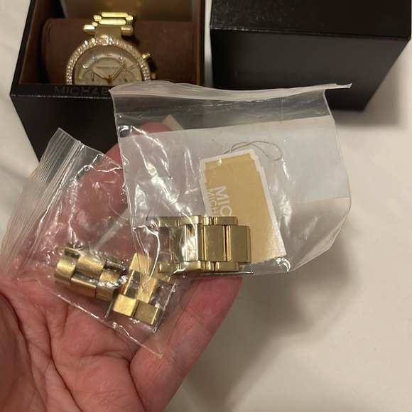 Michael Kors Parker Pavé Chronograph Bracelet Watch - Picture 4 of 4